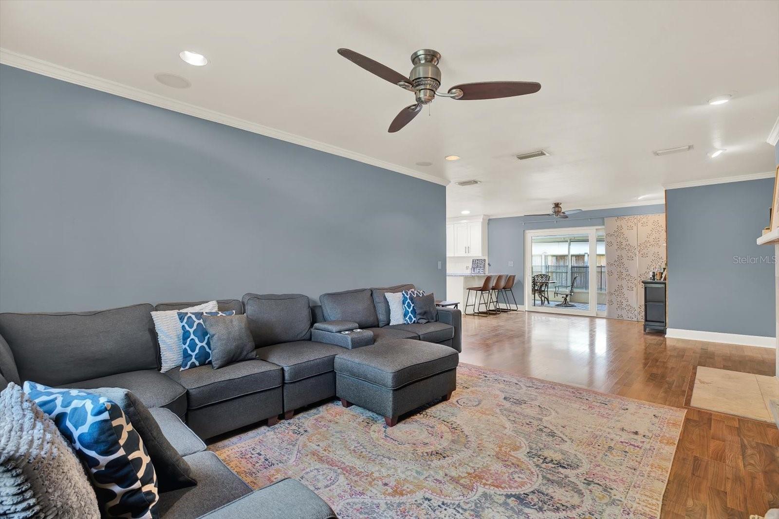 Listing photo id 10 for 11724 Phoenix Circle