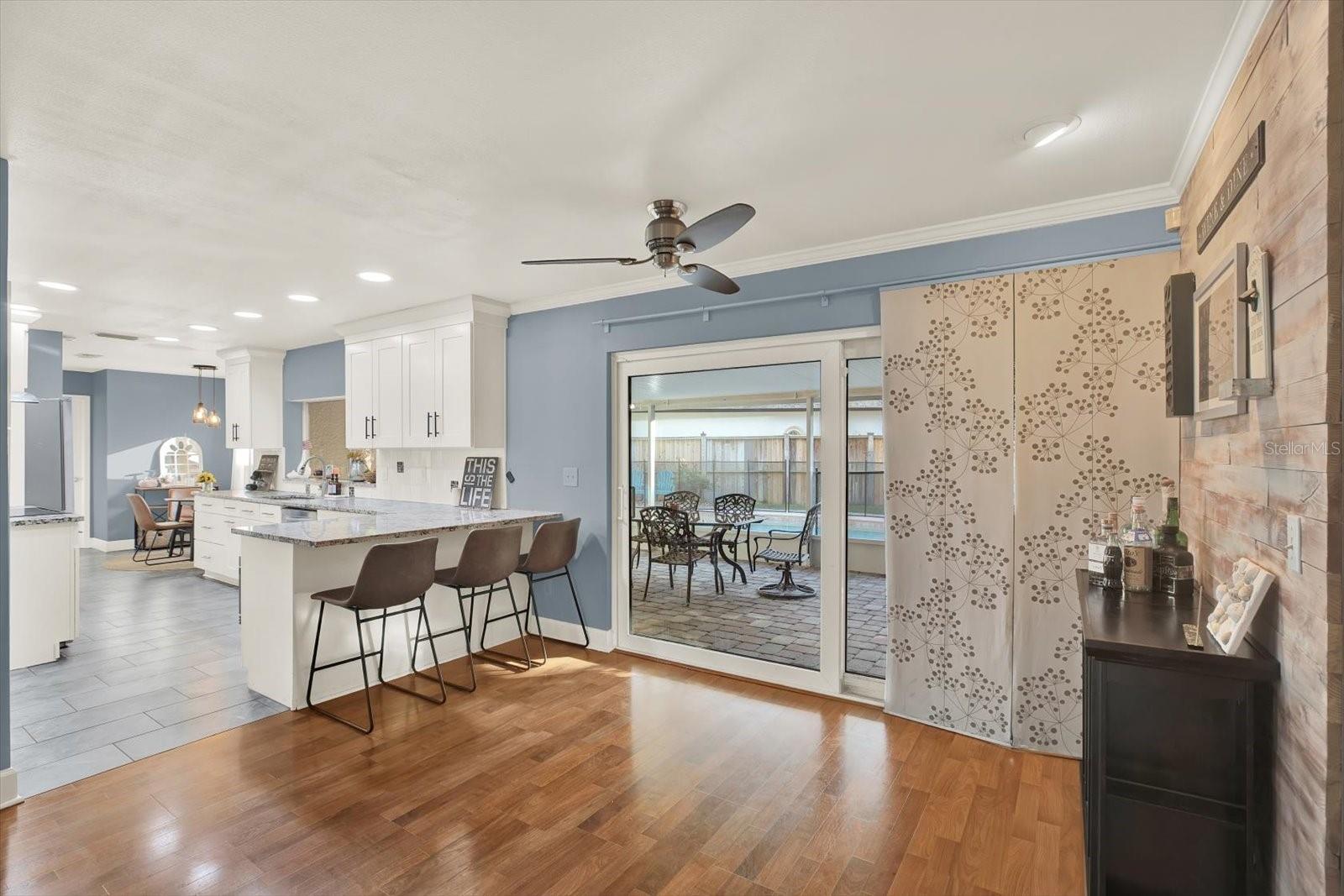 Listing photo id 13 for 11724 Phoenix Circle