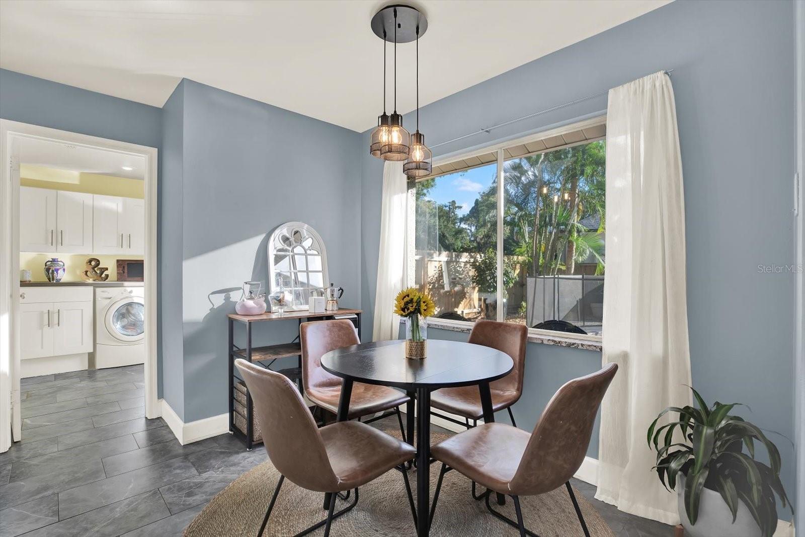 Listing photo id 18 for 11724 Phoenix Circle