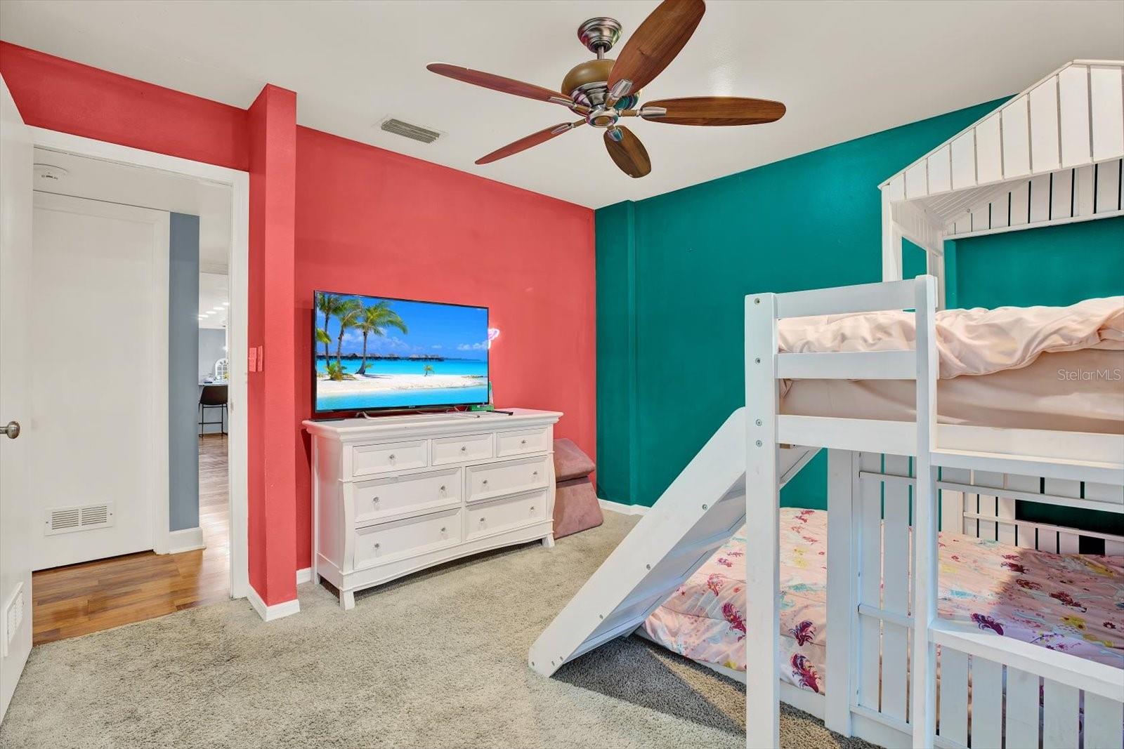 Listing photo id 30 for 11724 Phoenix Circle