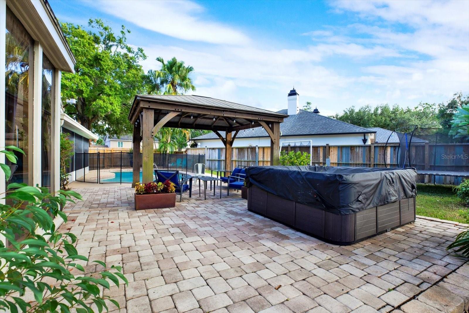 Listing photo id 40 for 11724 Phoenix Circle