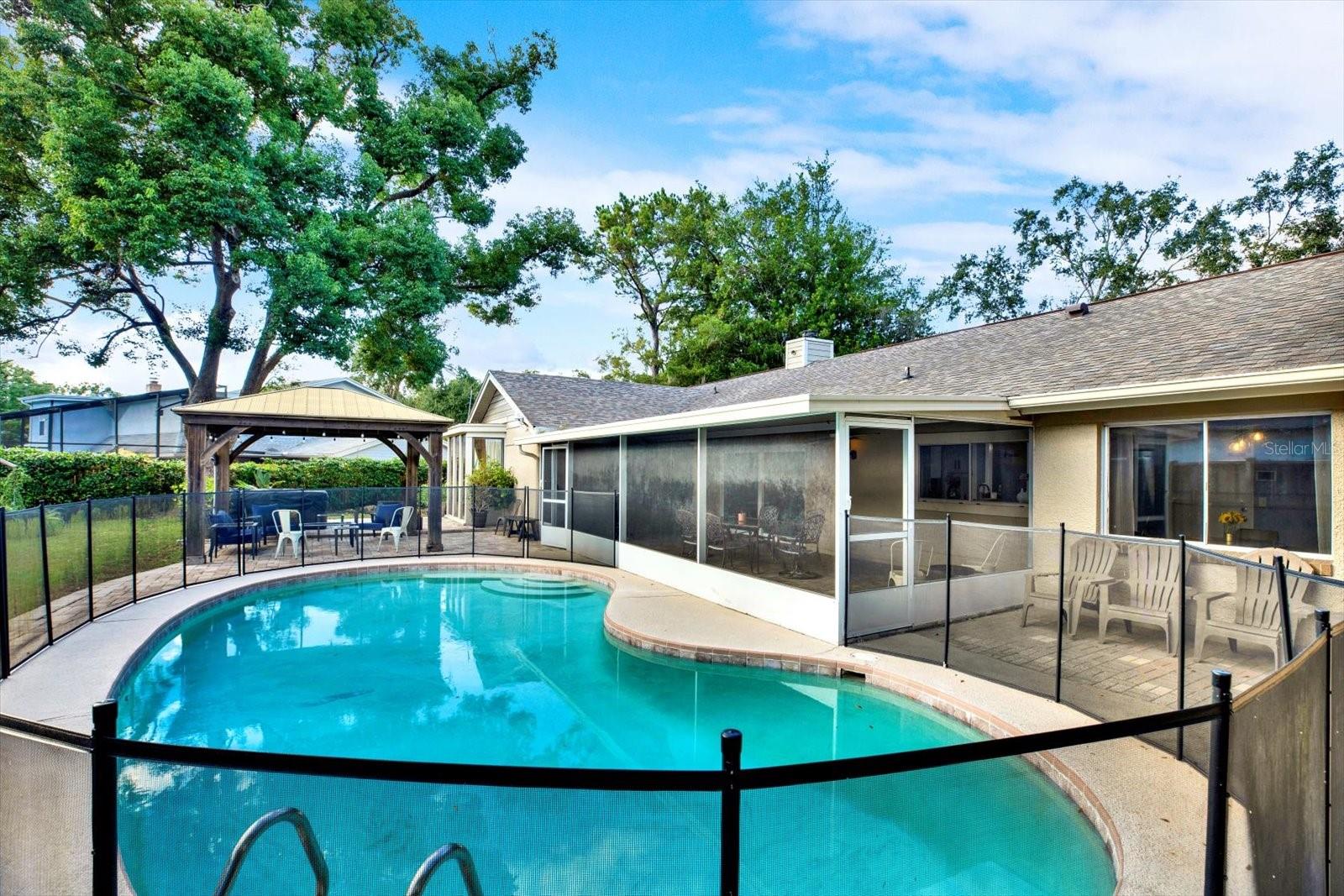 Listing photo id 43 for 11724 Phoenix Circle