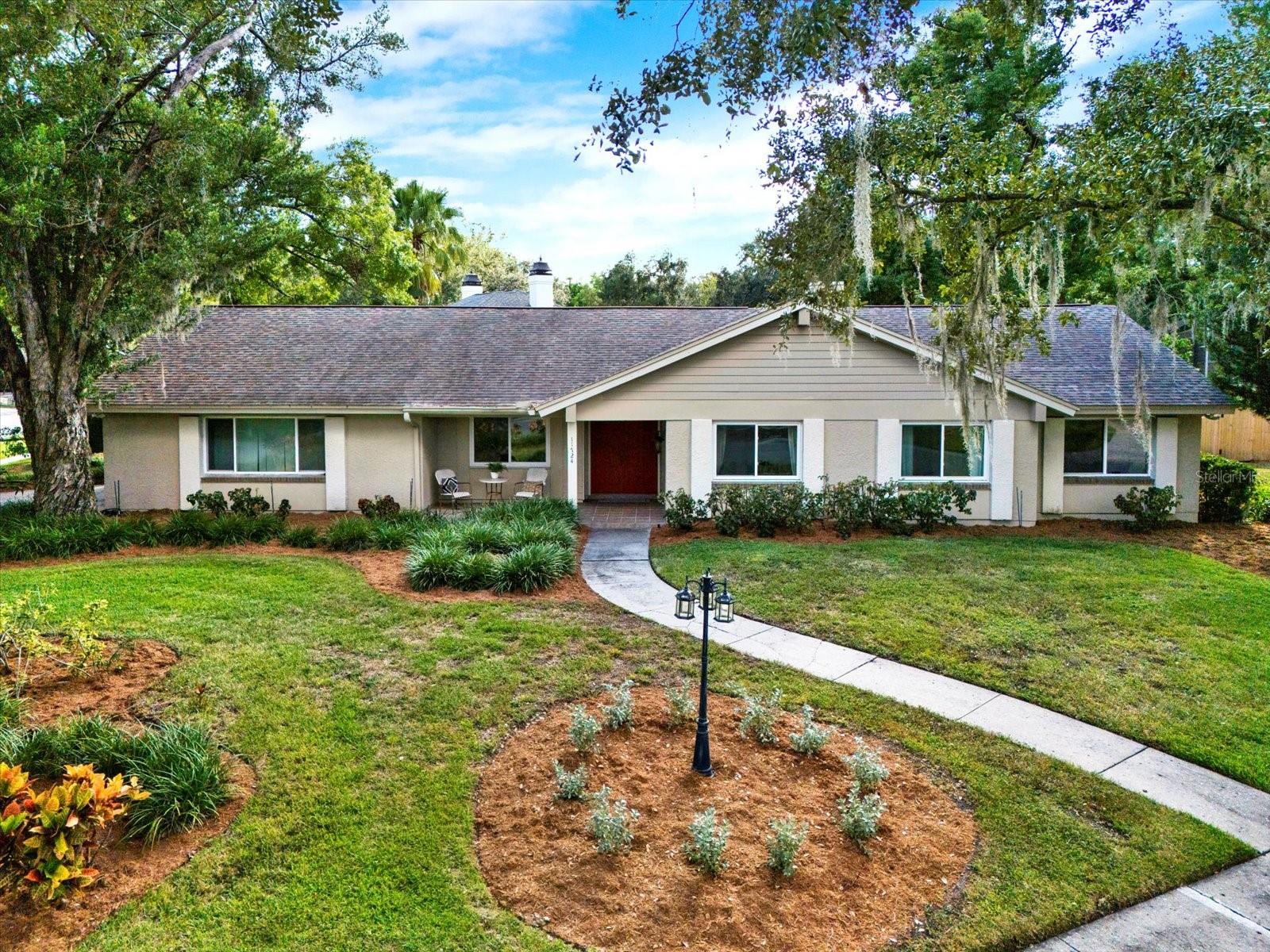 Listing photo id 4 for 11724 Phoenix Circle