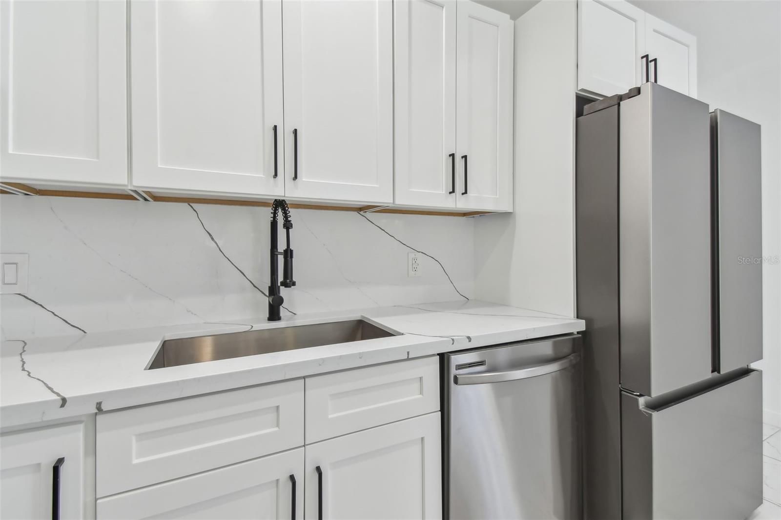 Image 11 of 40 For 1600 Delaware Avenue Ne