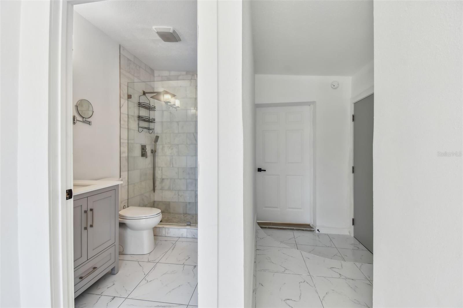 Image 24 of 40 For 1600 Delaware Avenue Ne