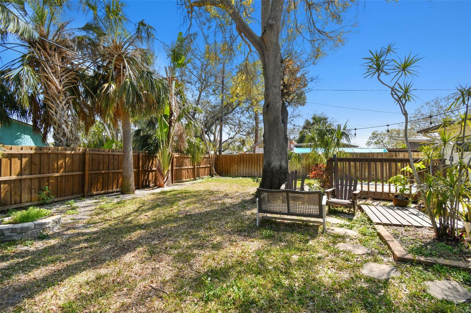 Image 34 of 40 For 1600 Delaware Avenue Ne