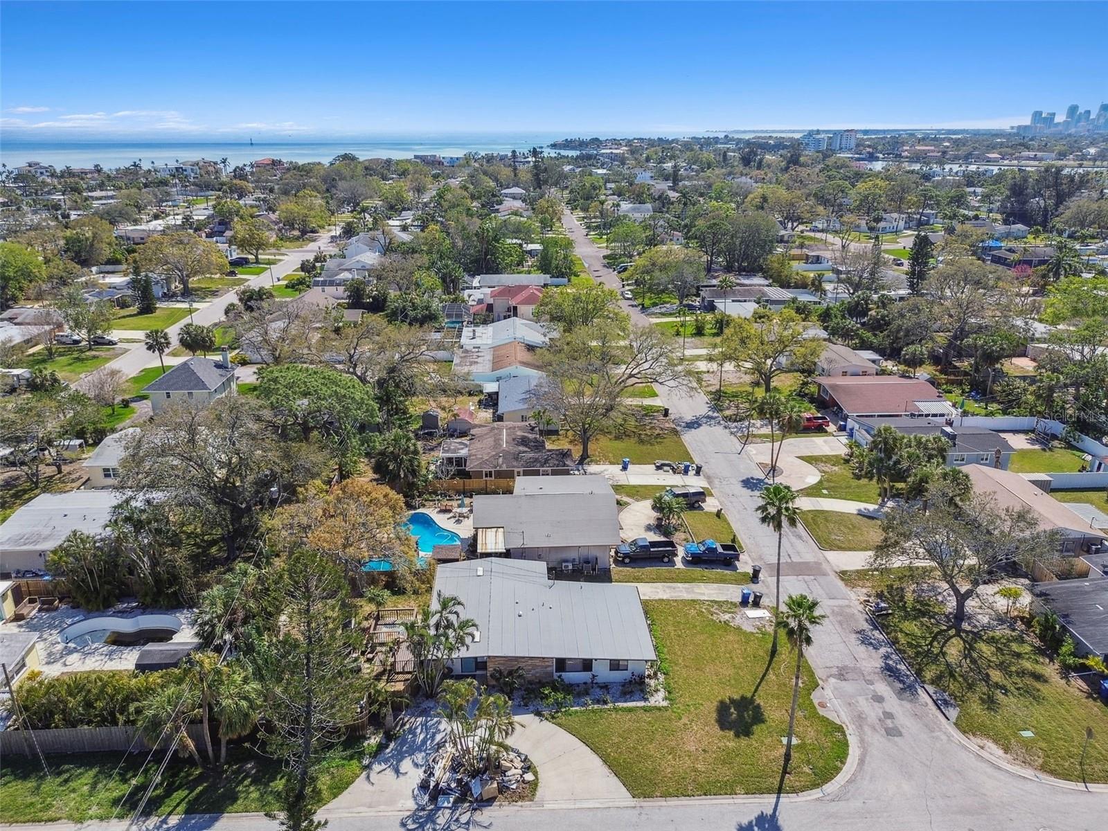 Image 39 of 40 For 1600 Delaware Avenue Ne