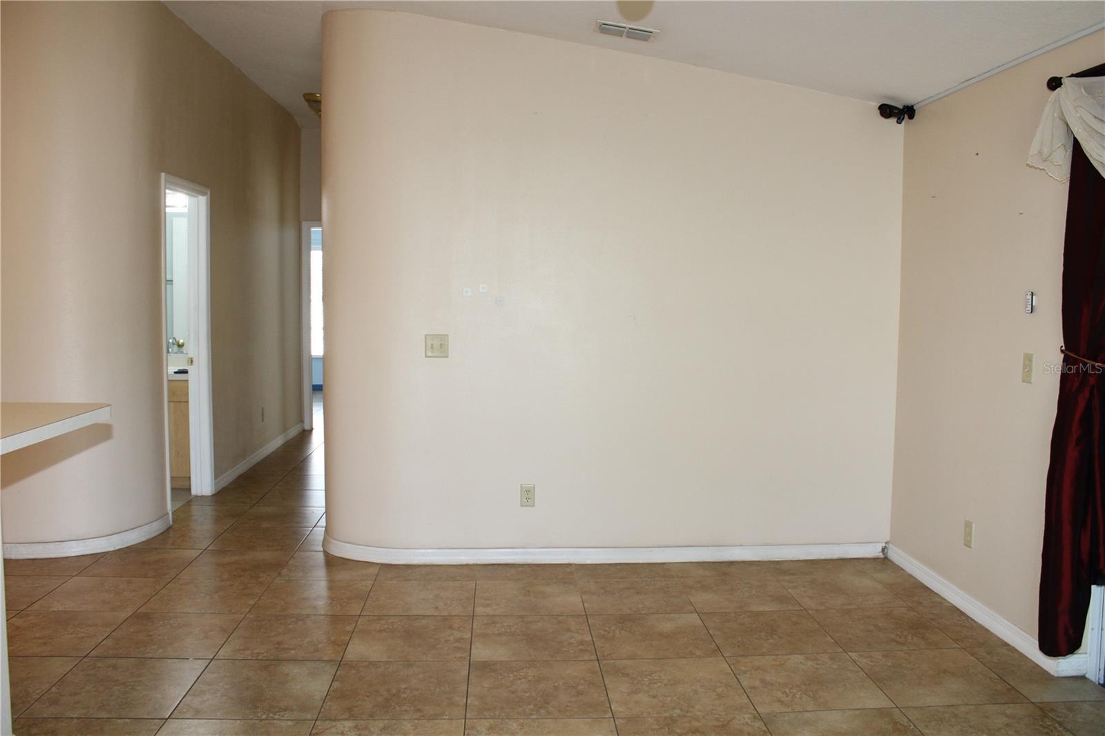 Image 12 of 33 For 6190 107th Avenue N
