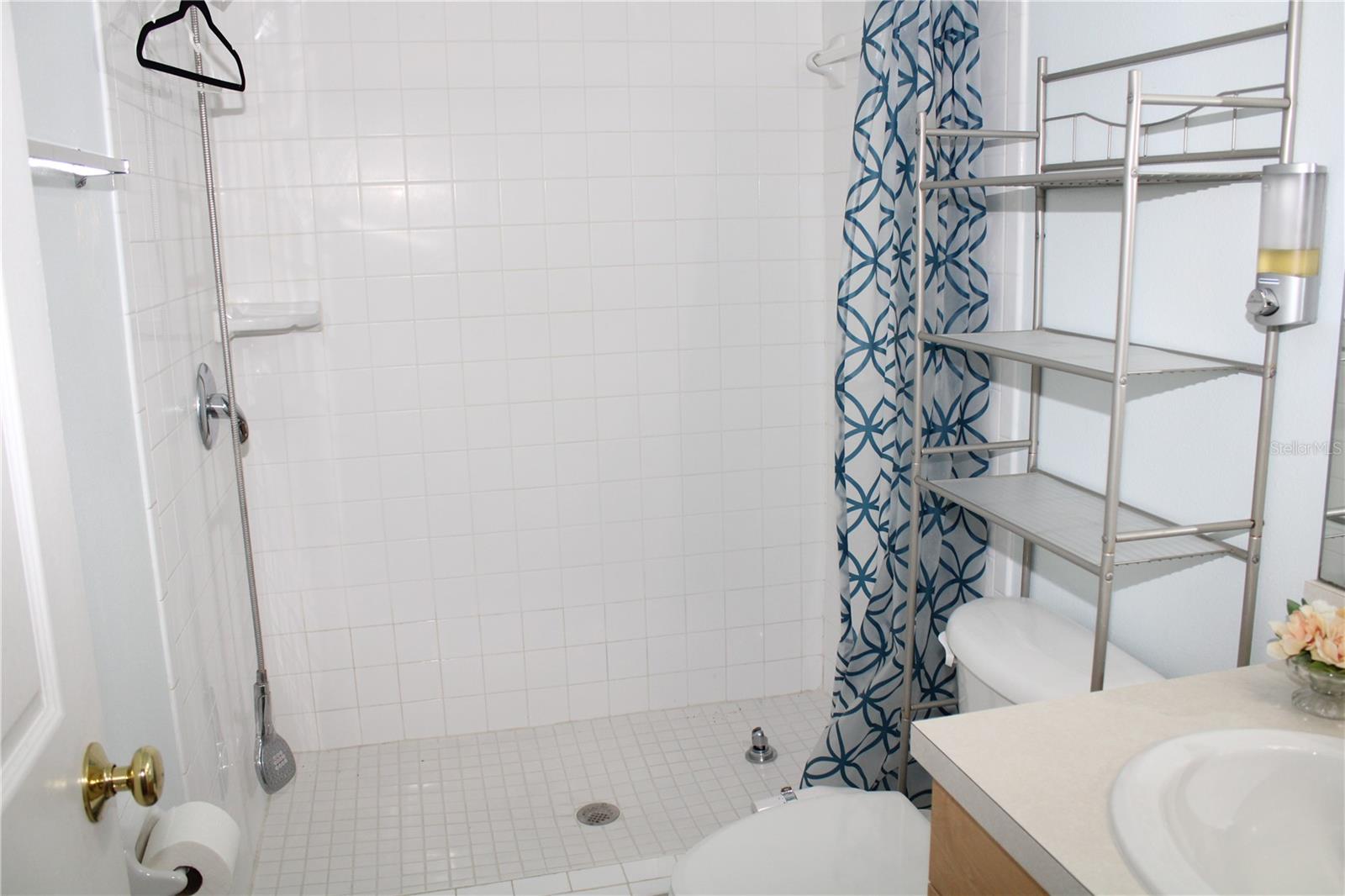 Image 24 of 33 For 6190 107th Avenue N