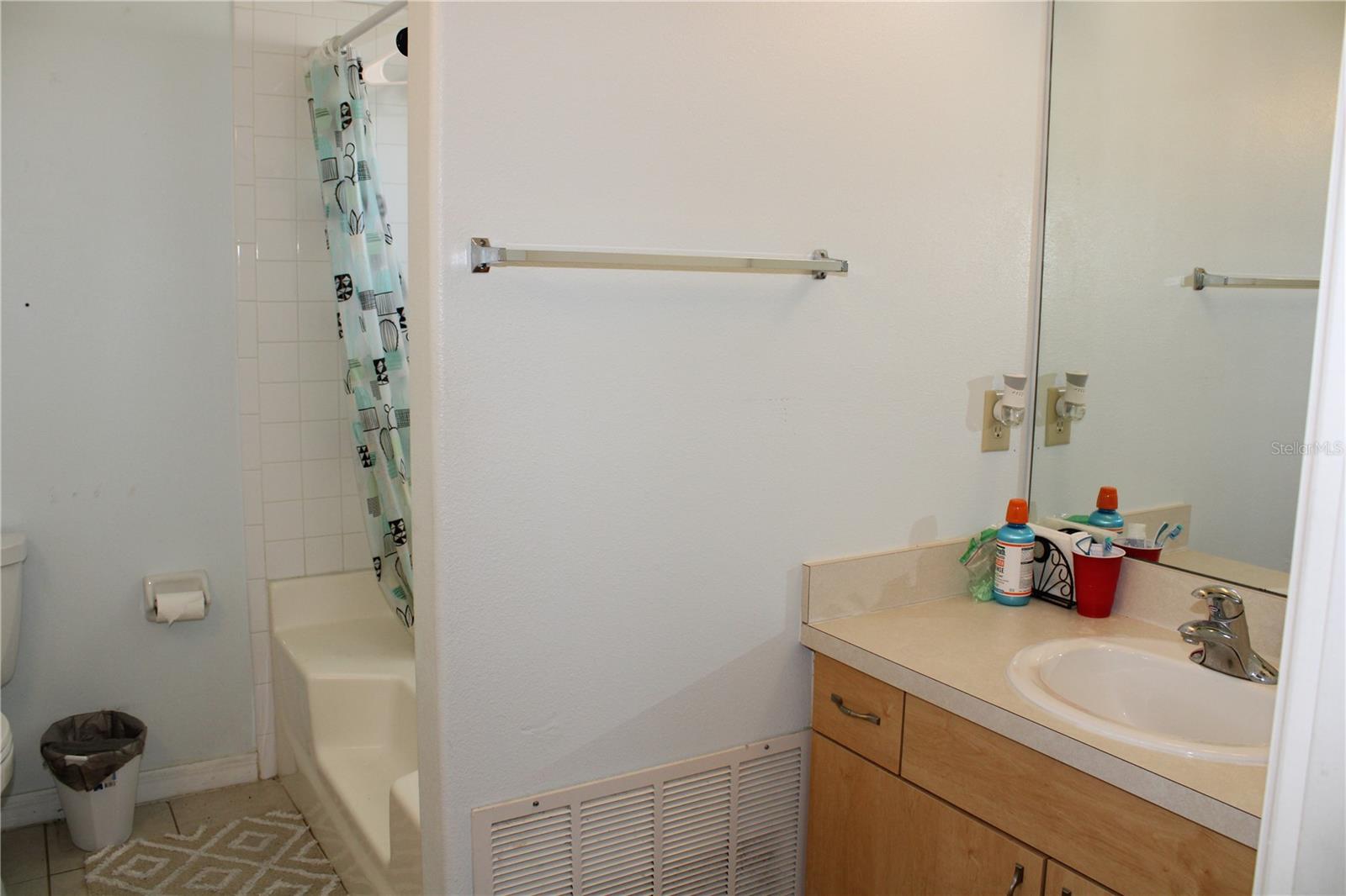 Image 27 of 33 For 6190 107th Avenue N