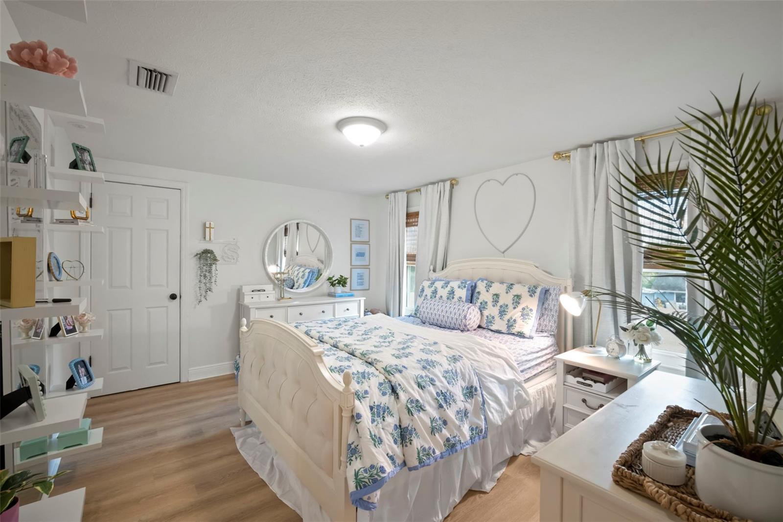 Image 44 of 45 For 2802 Linthicum Place