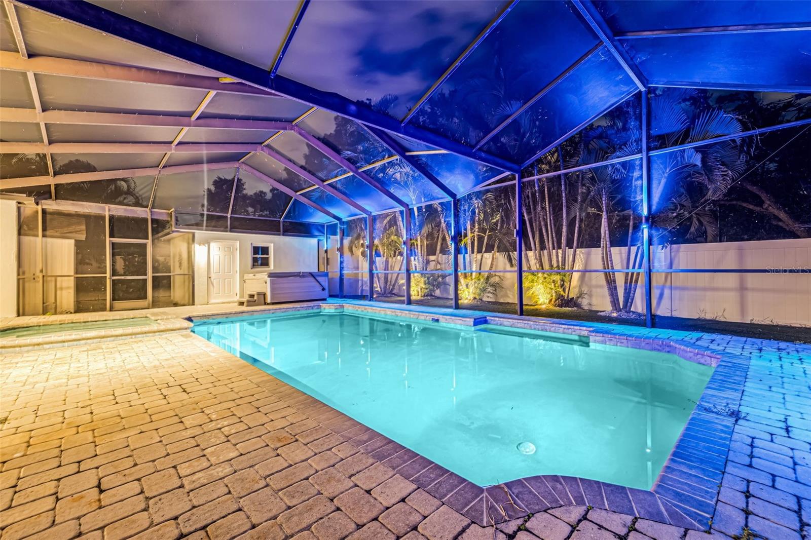 Image 28 of 48 For 533 34th Avenue Ne