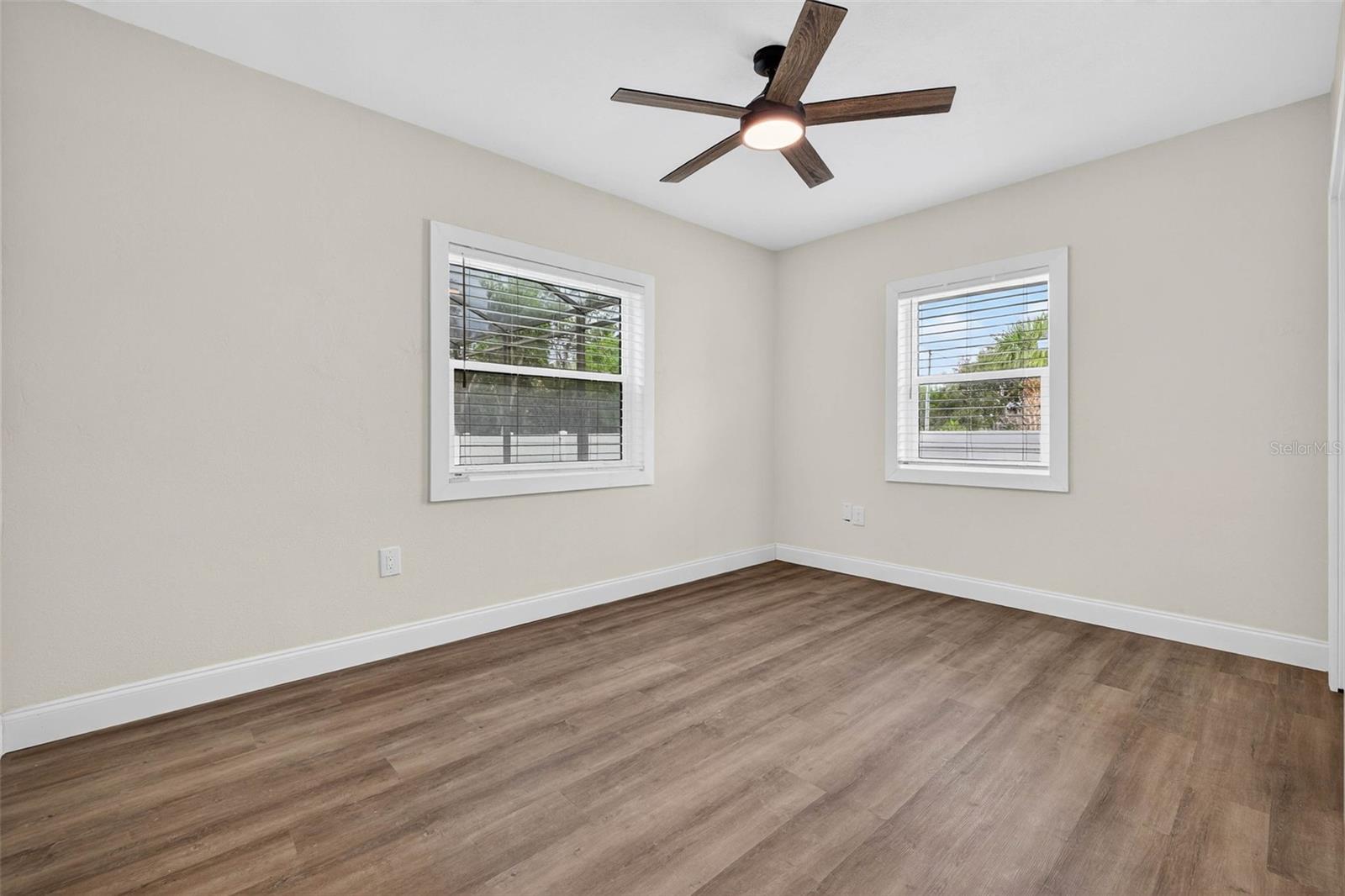 Image 38 of 48 For 533 34th Avenue Ne