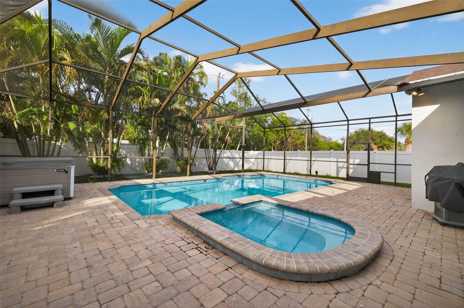 Image 46 of 48 For 533 34th Avenue Ne