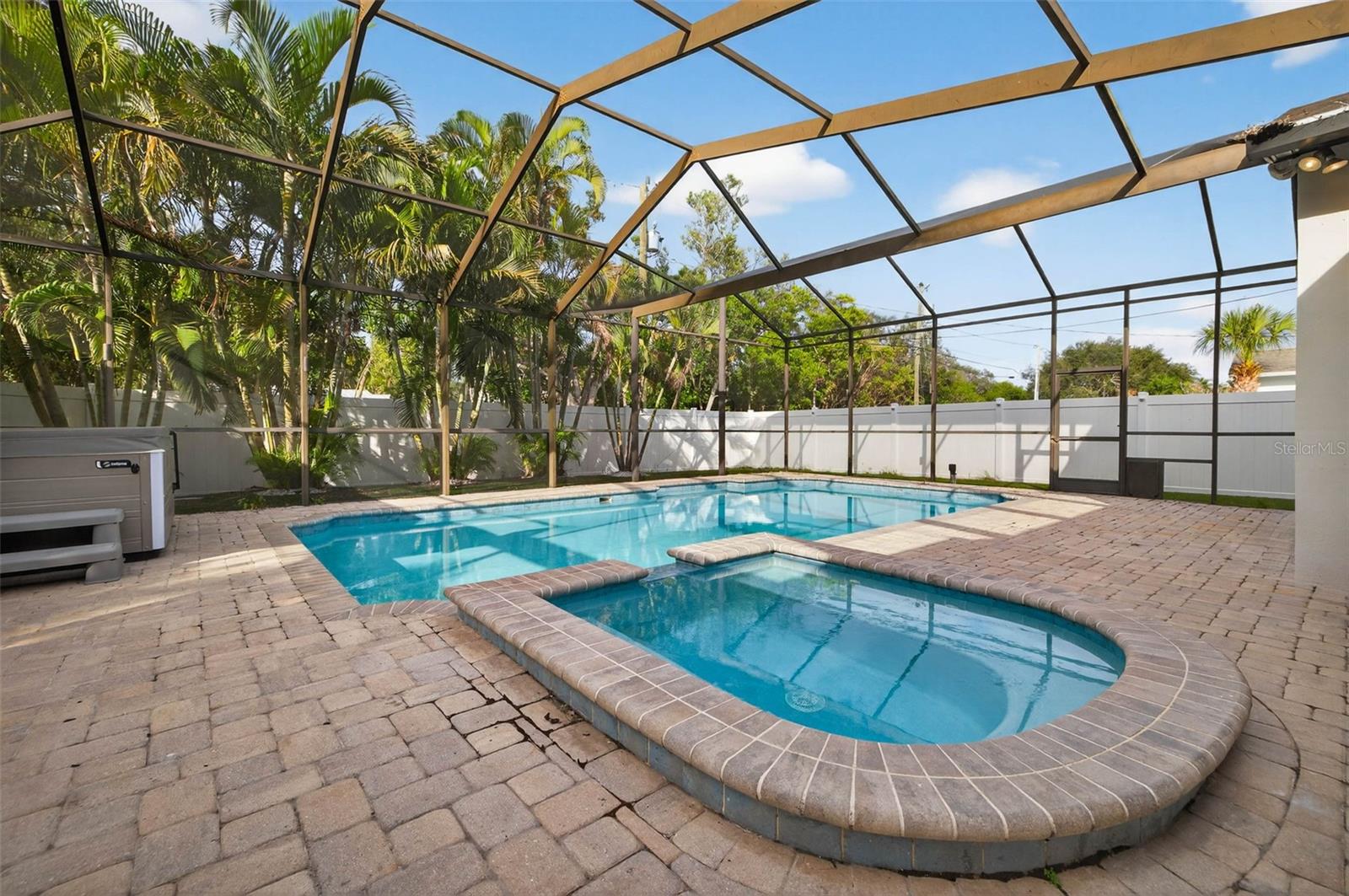 Image 47 of 48 For 533 34th Avenue Ne