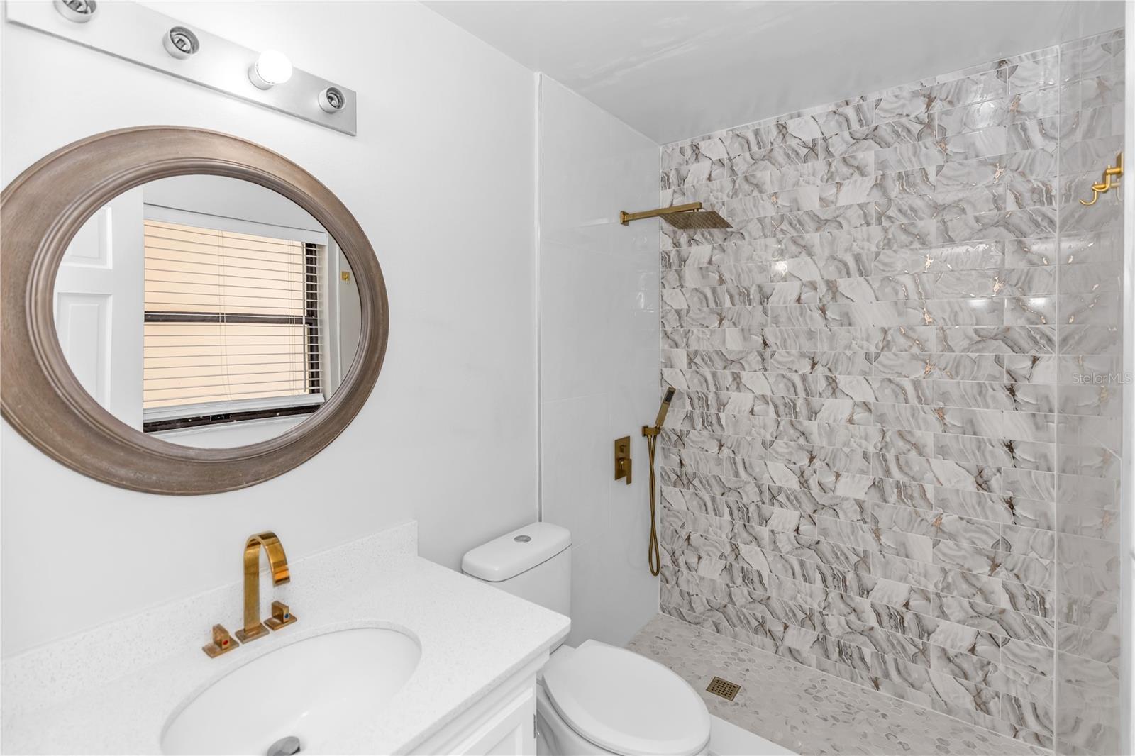 Image 11 of 33 For 1961 Paragon Street