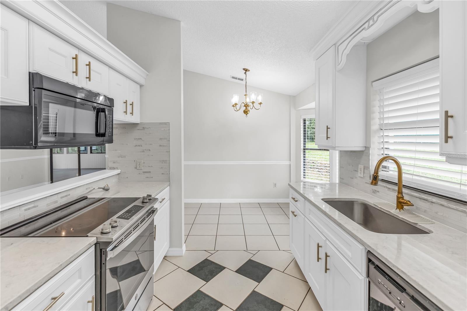 Image 24 of 33 For 1961 Paragon Street