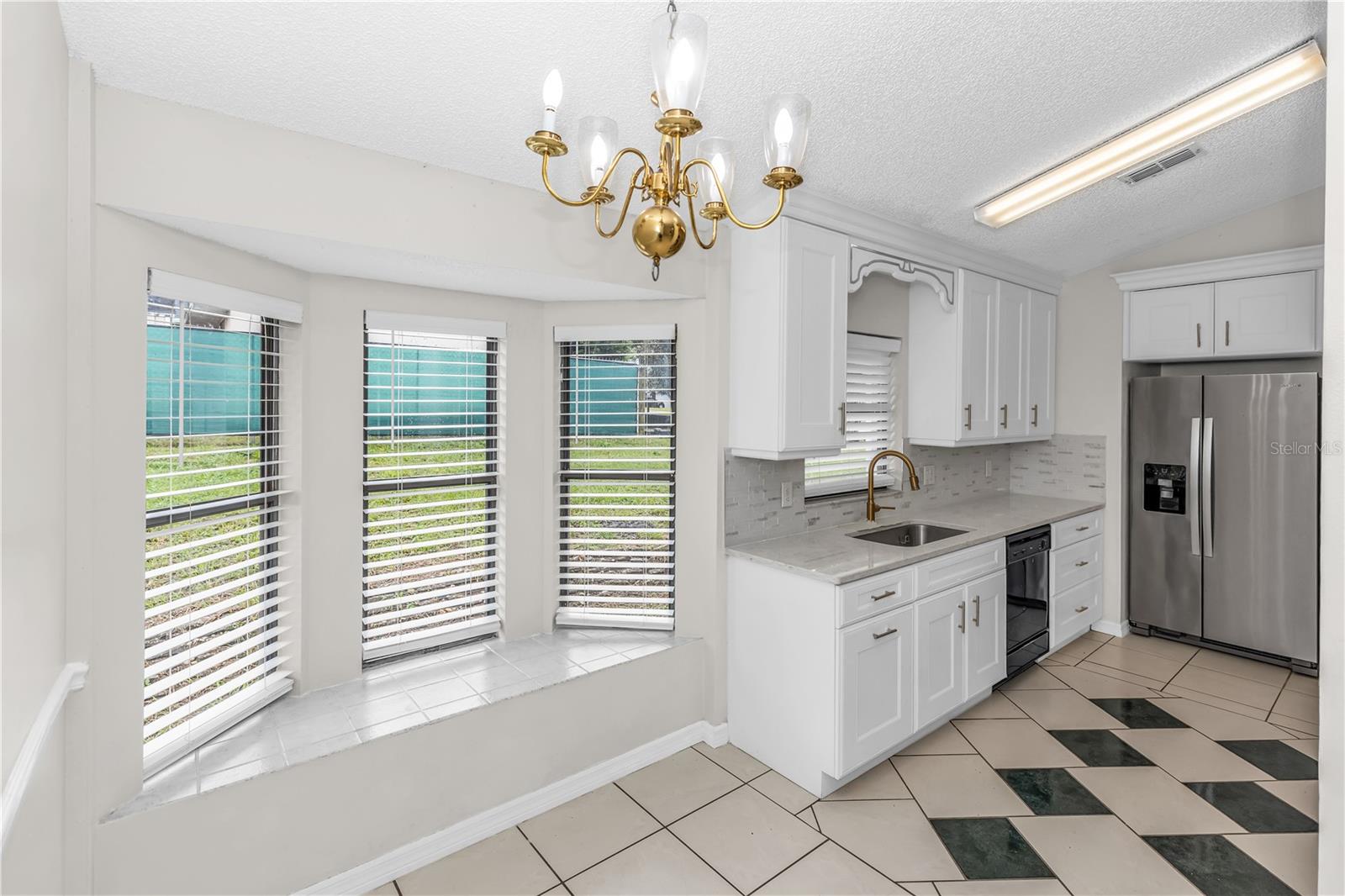 Image 25 of 33 For 1961 Paragon Street