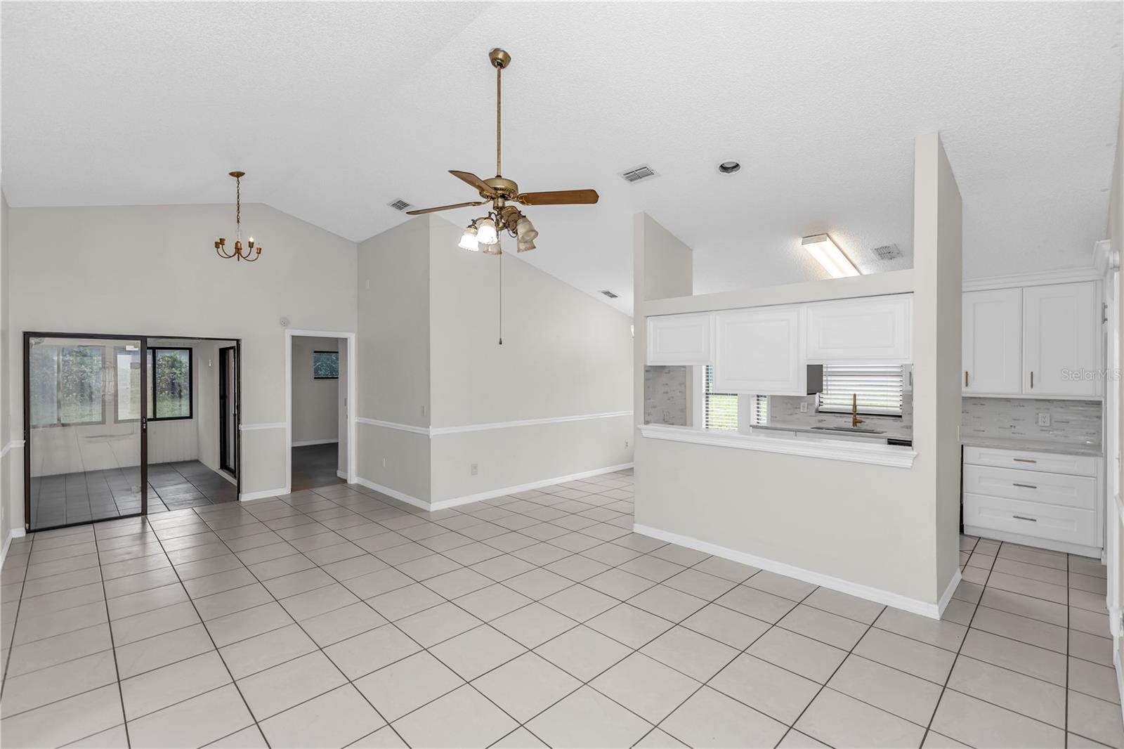 Image 26 of 33 For 1961 Paragon Street