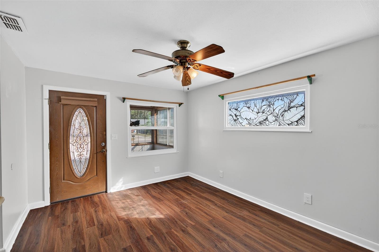 Image 18 of 63 For 1271 Bermuda Street