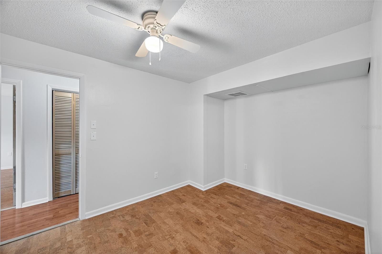 Image 31 of 63 For 1271 Bermuda Street