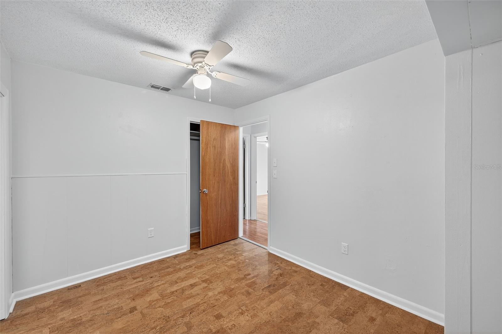 Image 34 of 63 For 1271 Bermuda Street