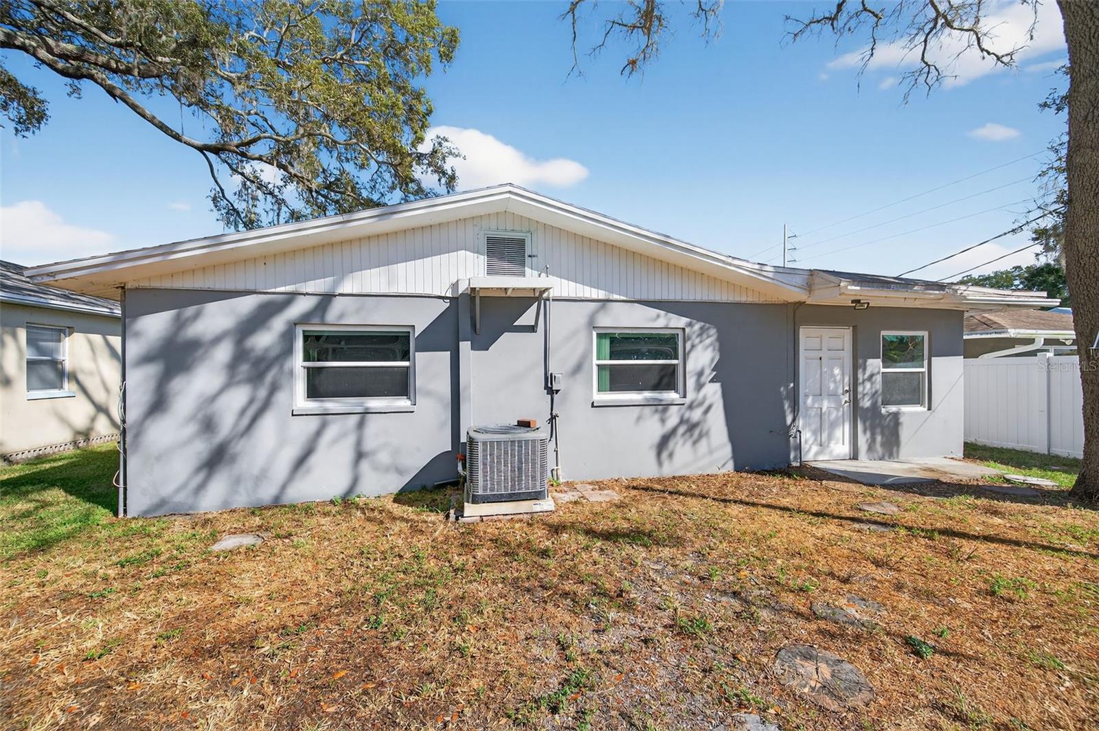 Image 54 of 63 For 1271 Bermuda Street