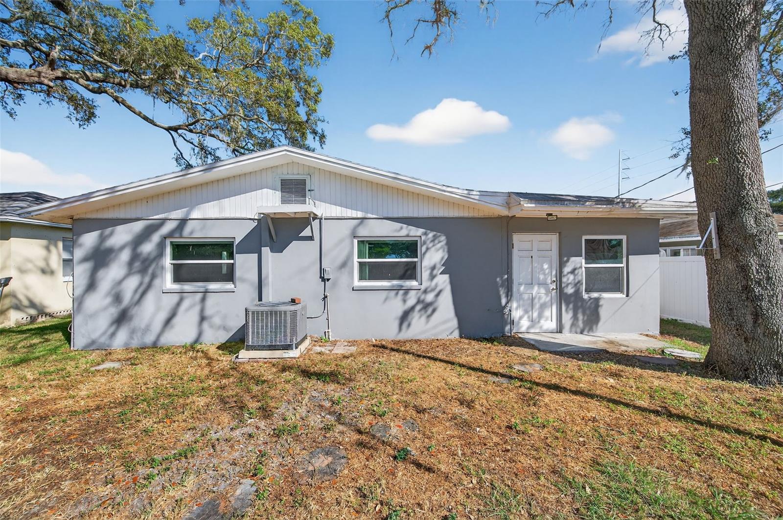 Image 55 of 63 For 1271 Bermuda Street