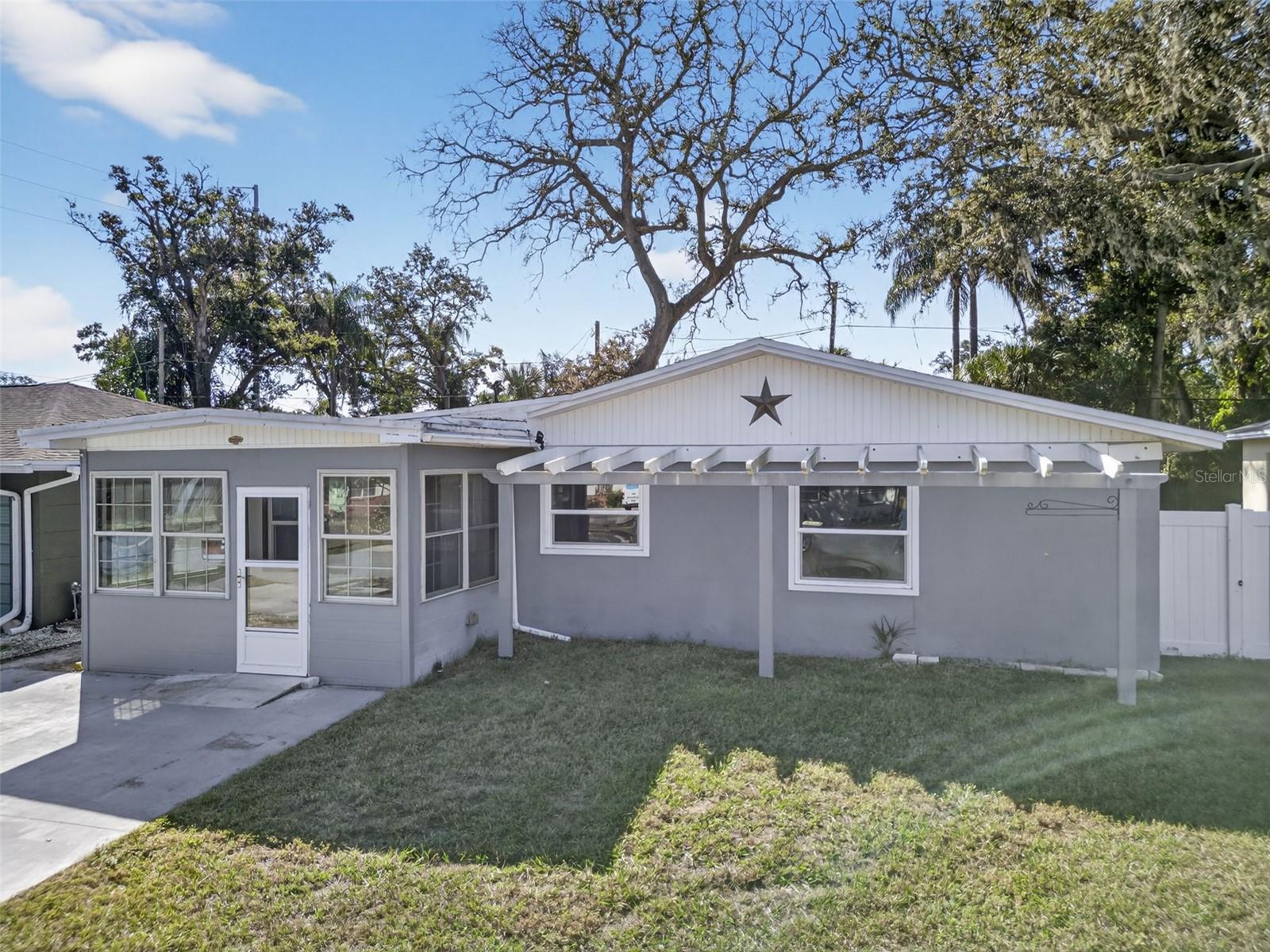 Image 56 of 63 For 1271 Bermuda Street