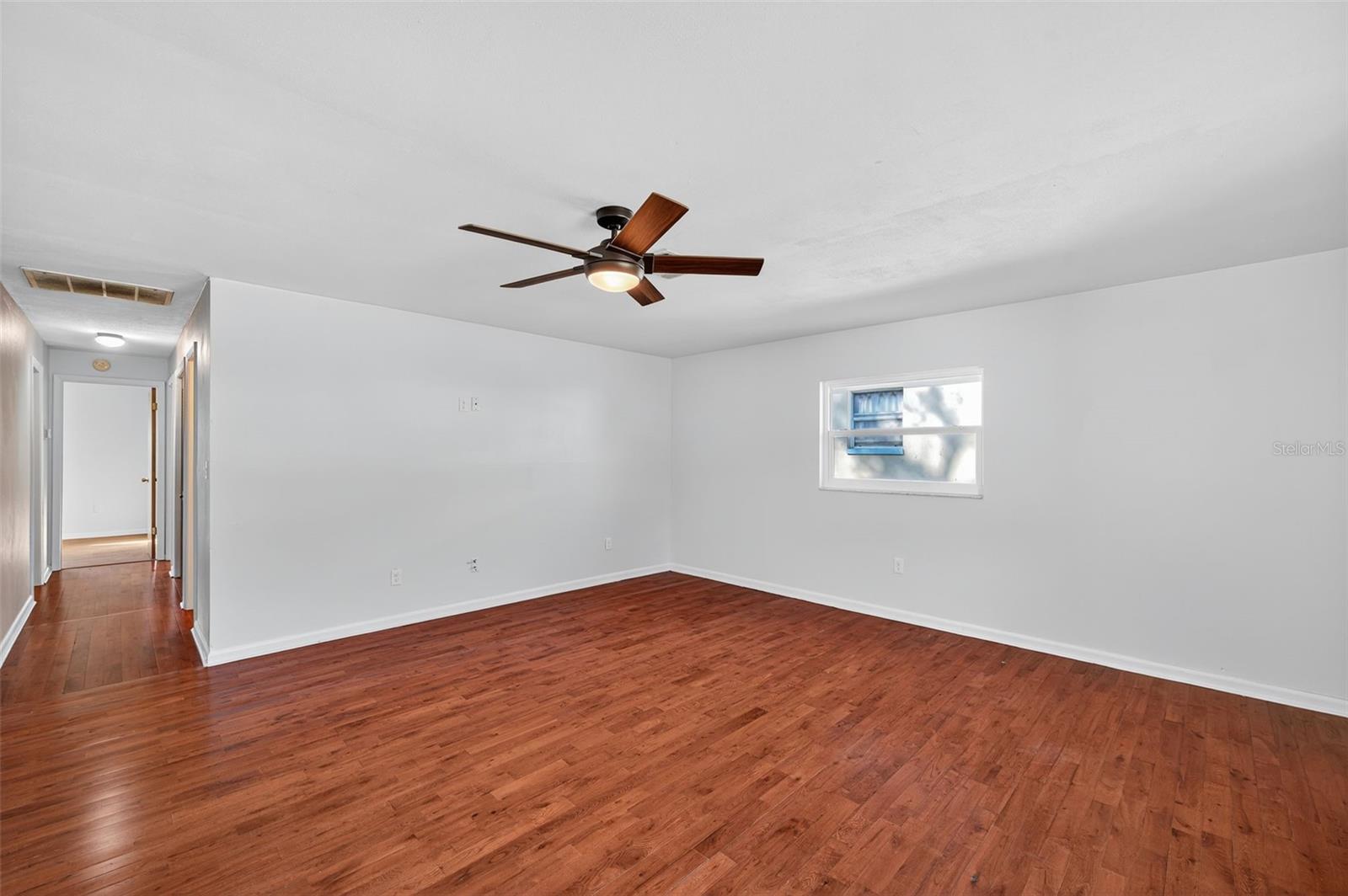 Image 9 of 63 For 1271 Bermuda Street