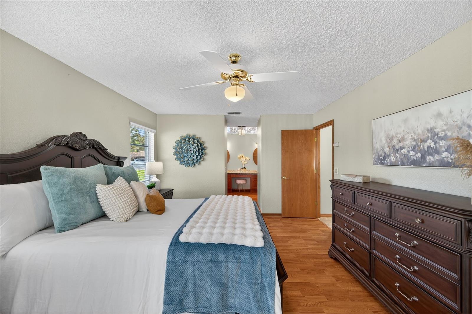 Image 42 of 66 For 10051 Sleepy Willow Court