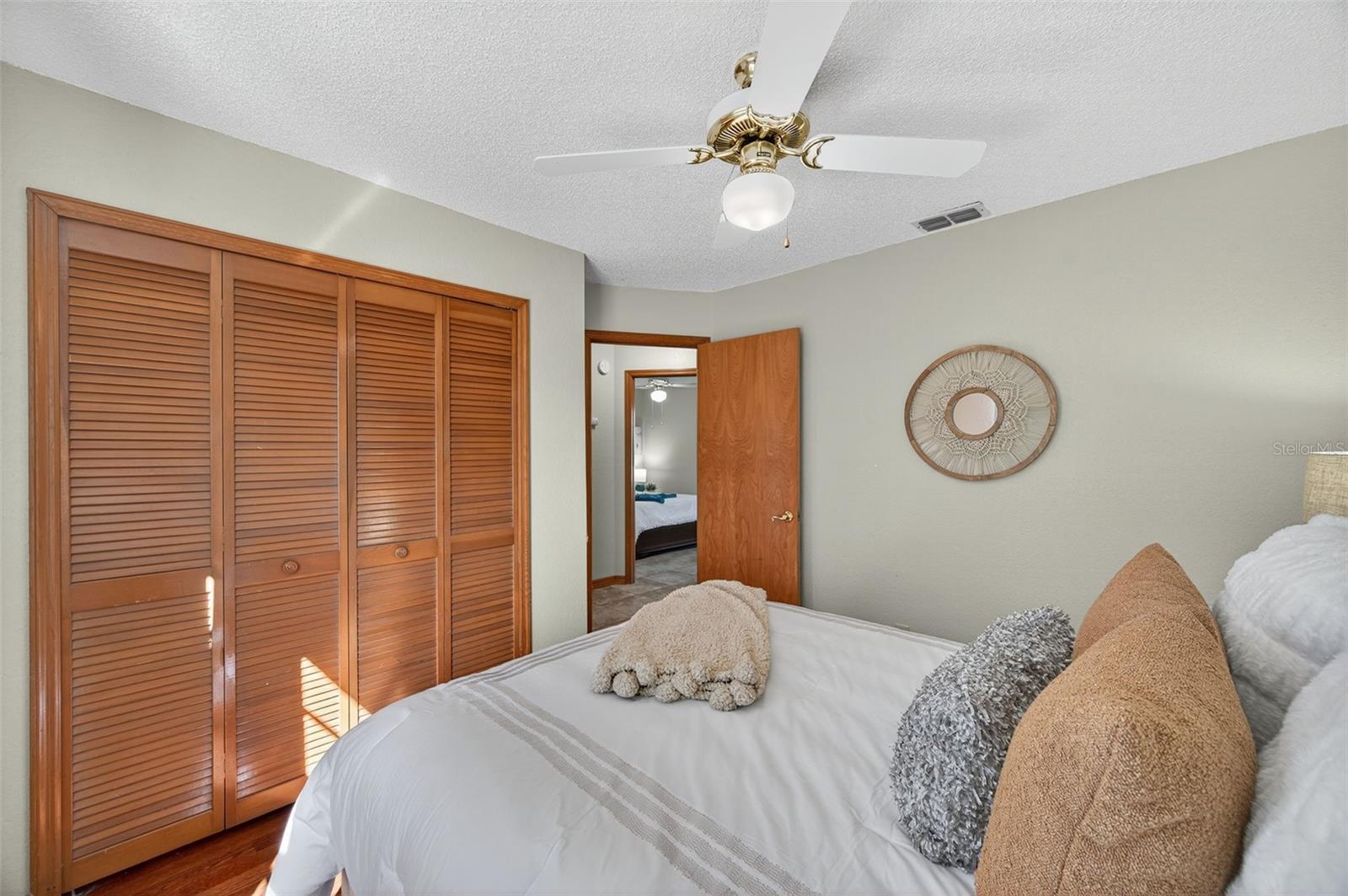 Image 49 of 66 For 10051 Sleepy Willow Court