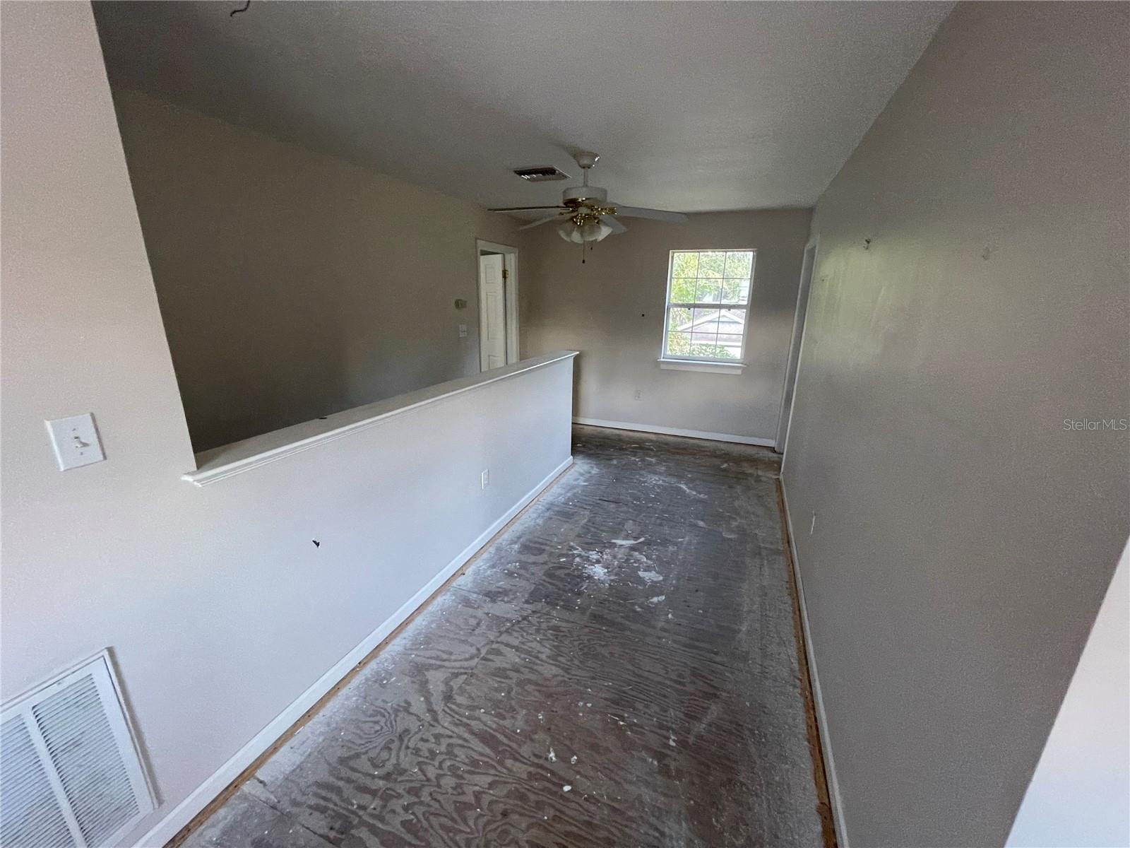 Image 8 of 17 For 3102 Fountain Boulevard