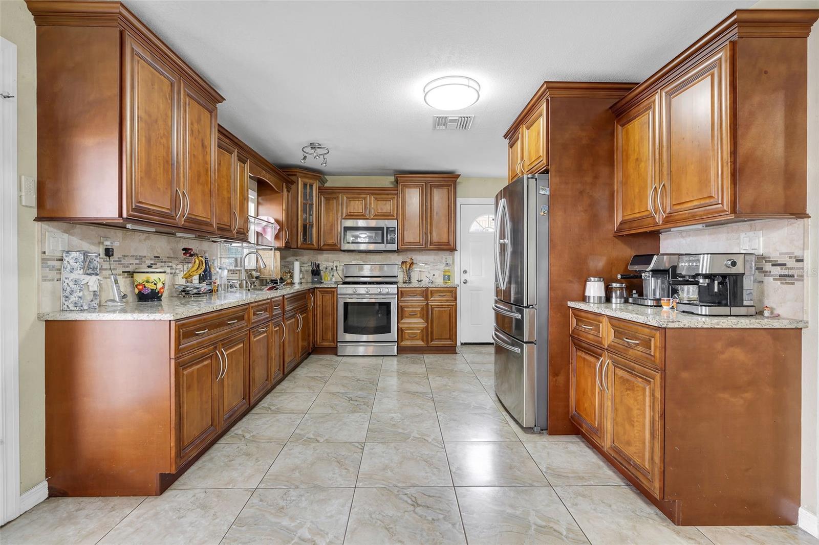 Image 11 of 42 For 3125 Henry Avenue