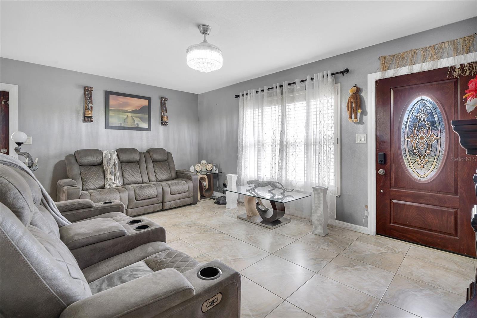 Image 6 of 42 For 3125 Henry Avenue