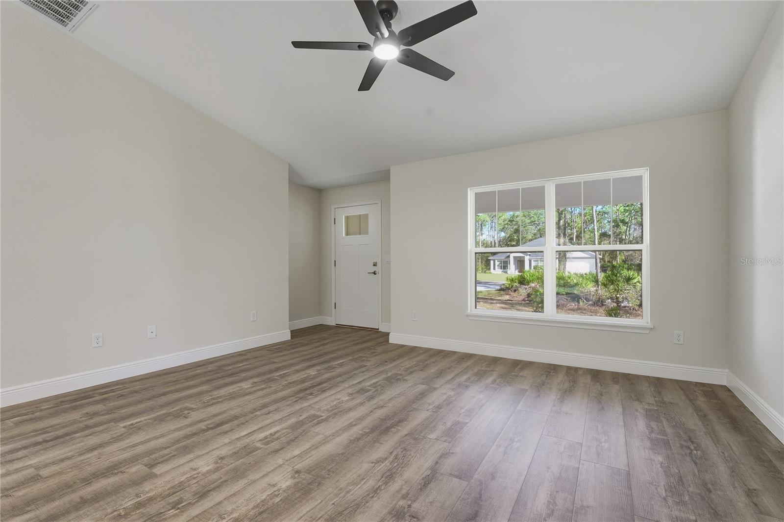 Image 15 of 47 For 11240 Dragonhead Drive