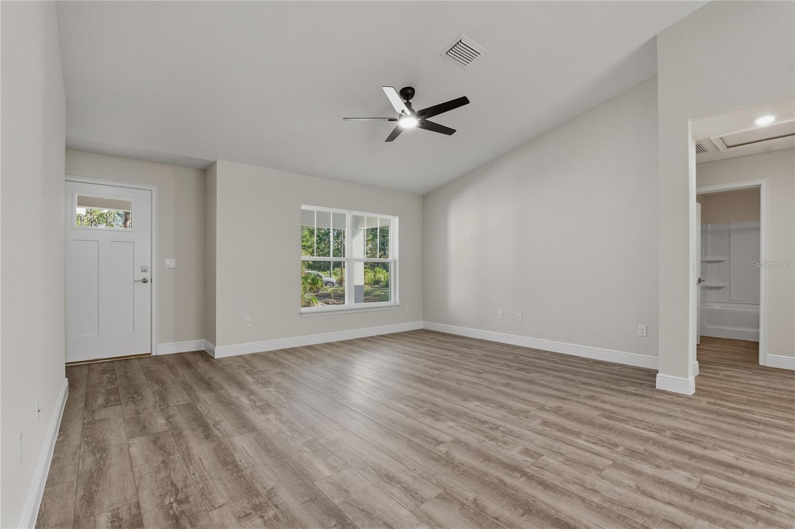 Image 16 of 47 For 11240 Dragonhead Drive
