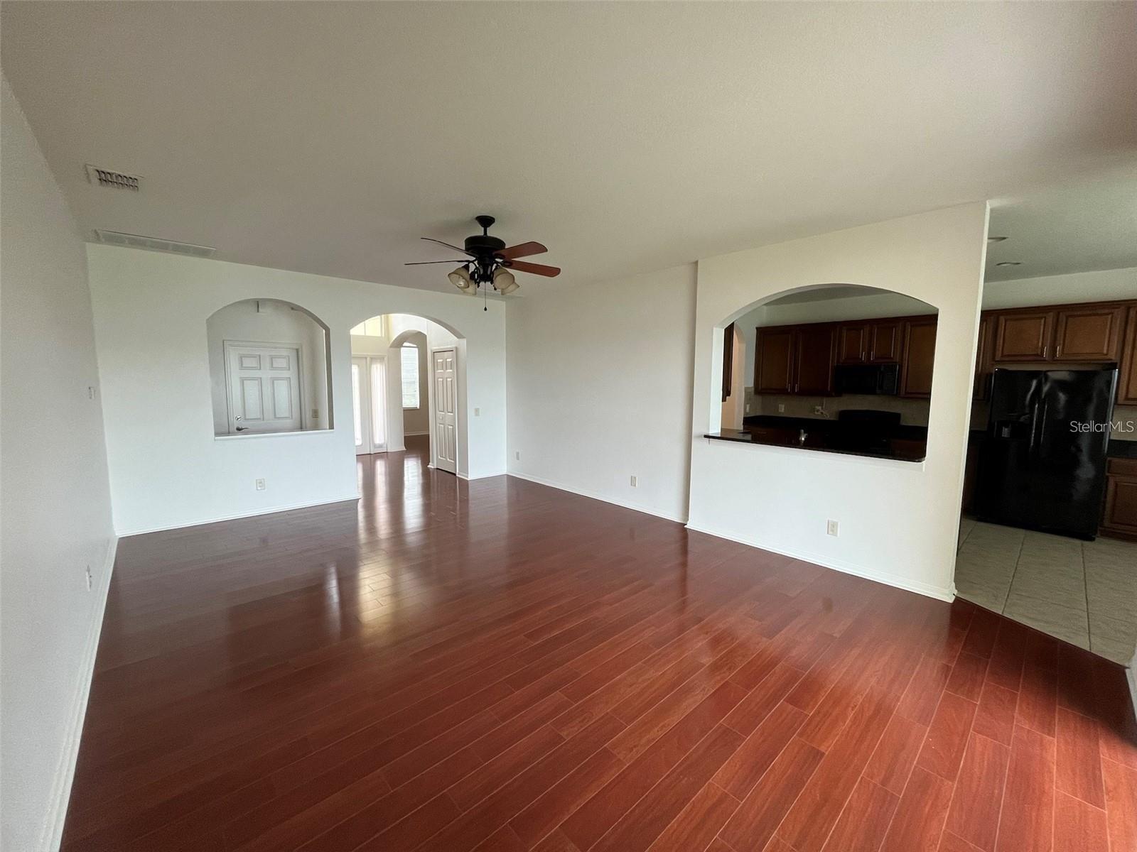 Image 14 of 36 For 10757 Pictorial Park Drive