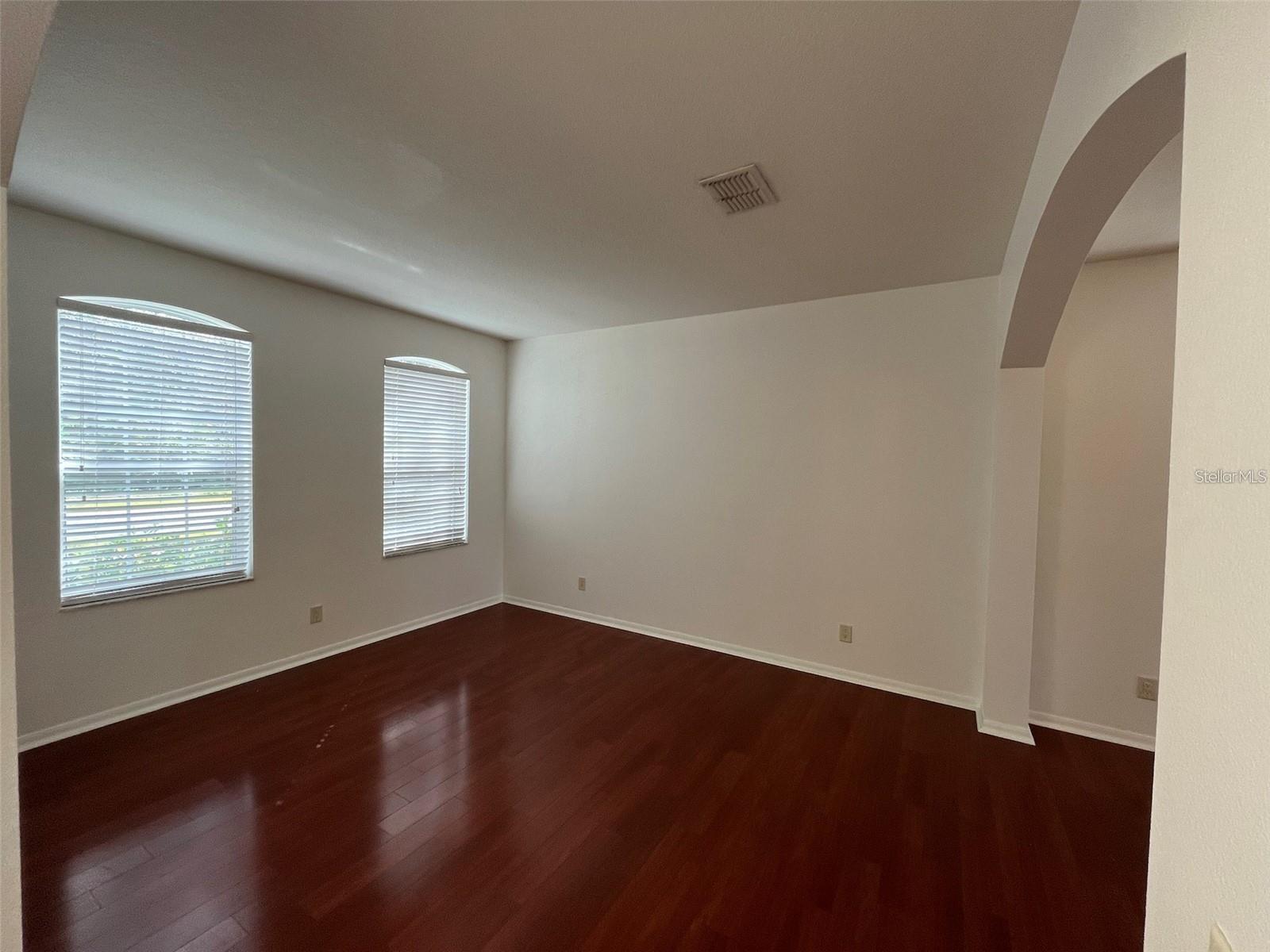 Image 7 of 36 For 10757 Pictorial Park Drive