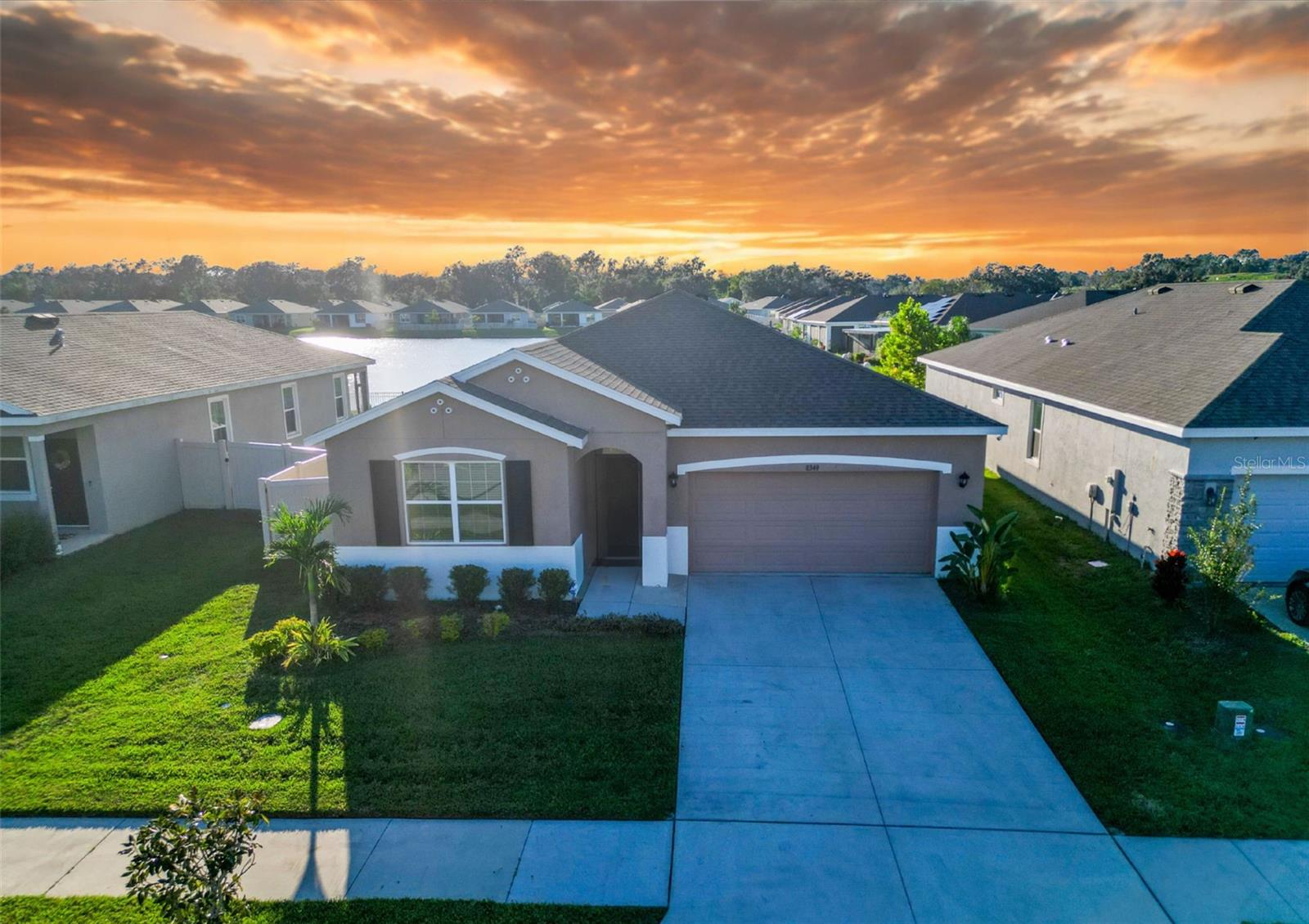 Image 10 of 57 For 8349 Wheat Stone Drive