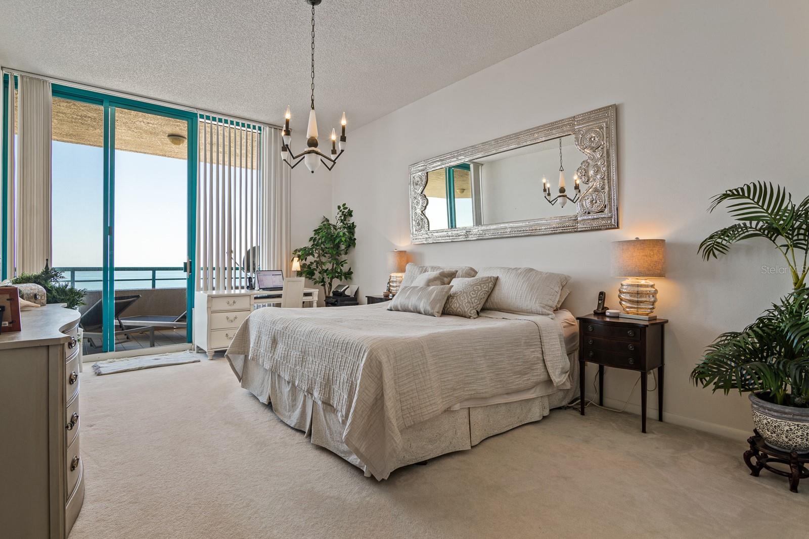 Image 29 of 94 For 1560 Gulf Boulevard 1507