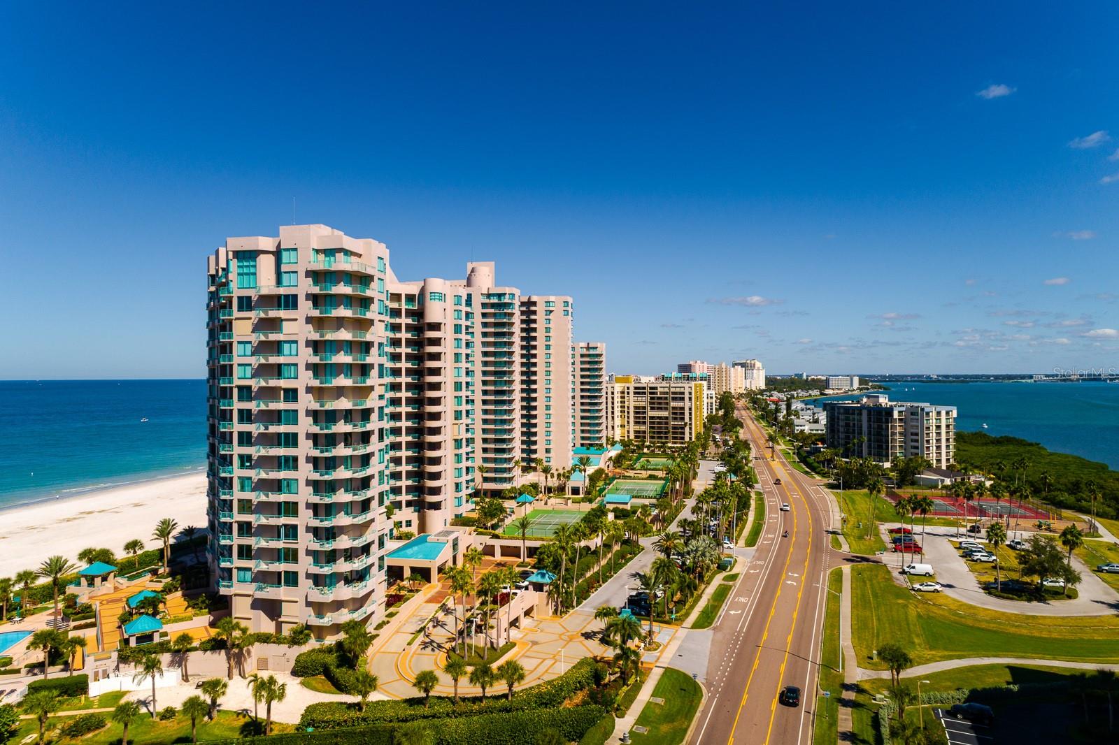 Image 3 of 94 For 1560 Gulf Boulevard 1507