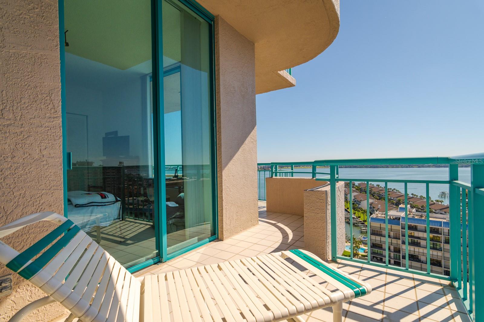Image 46 of 94 For 1560 Gulf Boulevard 1507