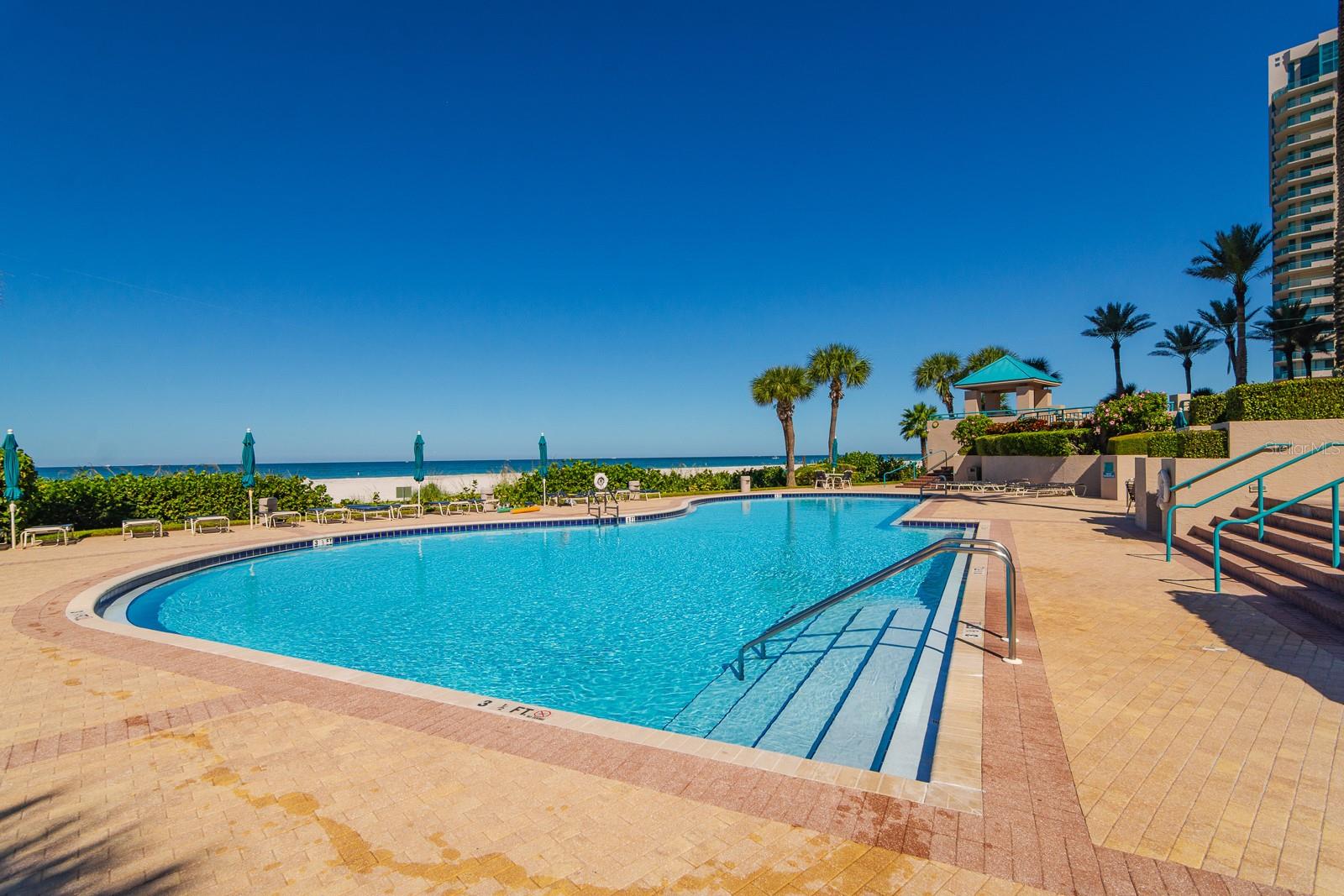 Image 51 of 94 For 1560 Gulf Boulevard 1507