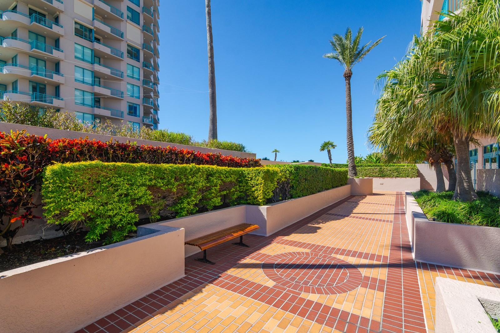 Image 64 of 94 For 1560 Gulf Boulevard 1507