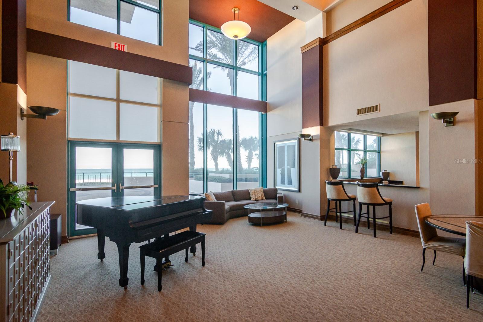 Image 68 of 94 For 1560 Gulf Boulevard 1507