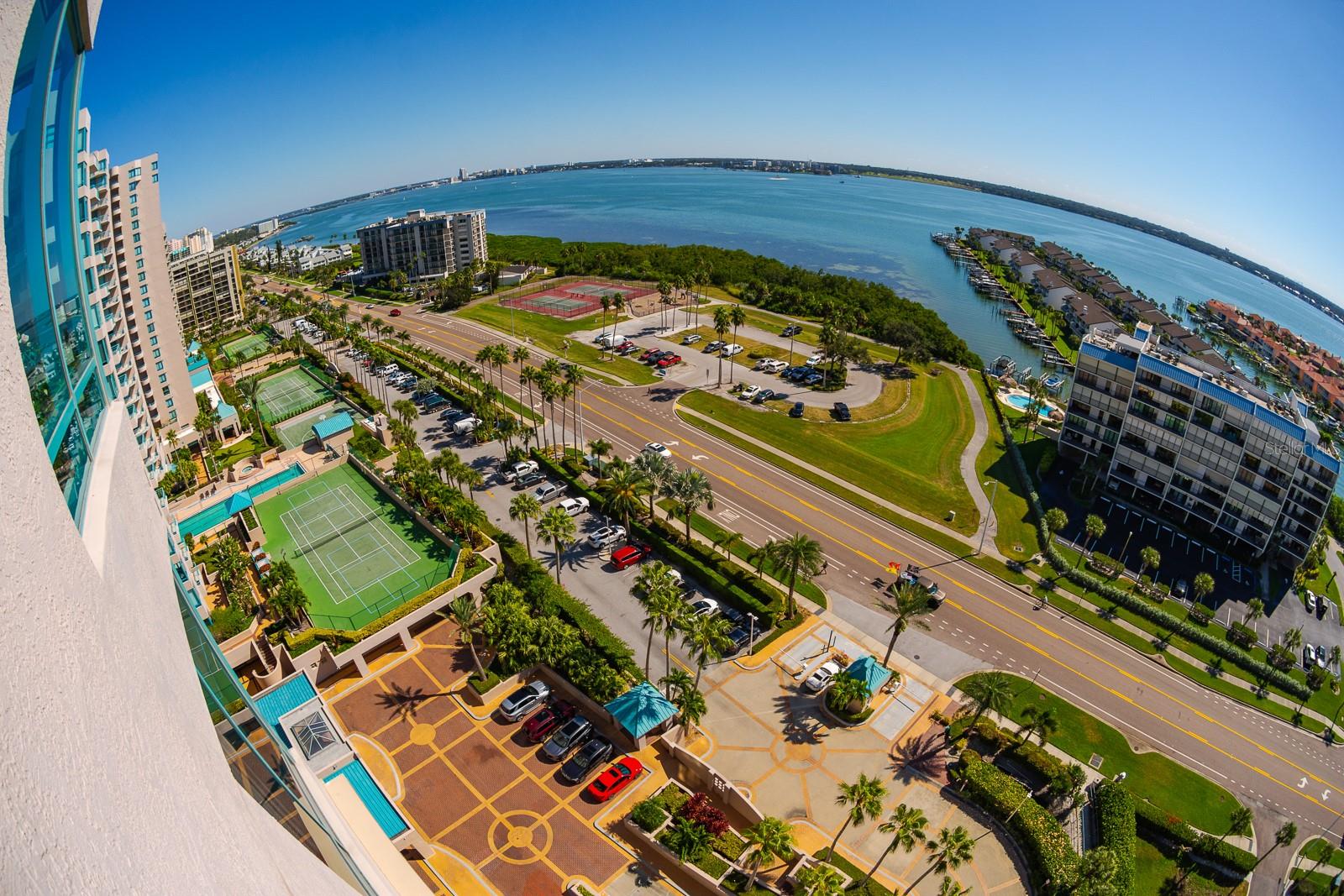 Image 82 of 94 For 1560 Gulf Boulevard 1507