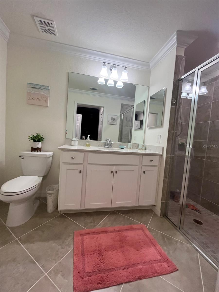 Image 22 of 42 For 17520 Gawthrop Drive 106