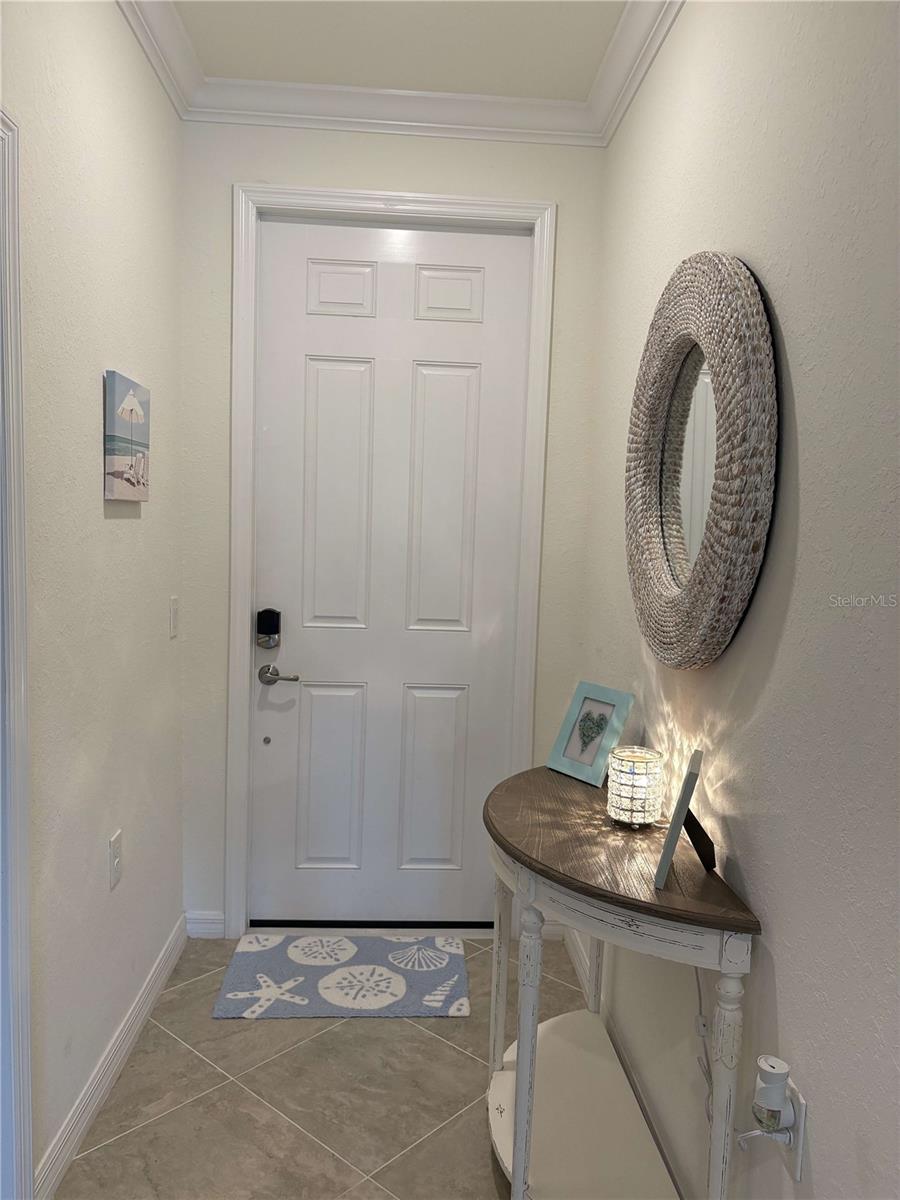 Image 4 of 42 For 17520 Gawthrop Drive 106