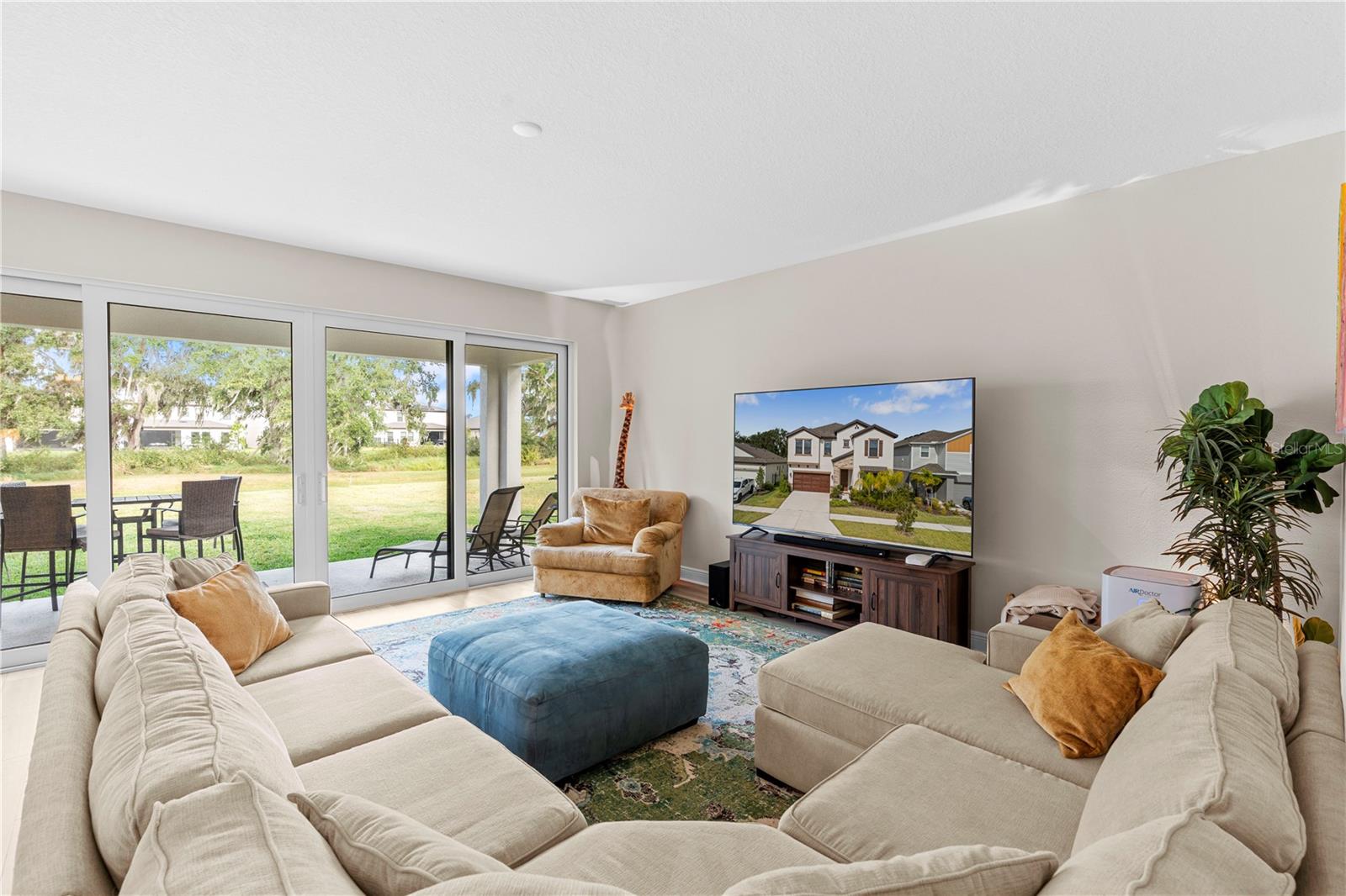 Image 29 of 71 For 14868 Summer Branch Drive